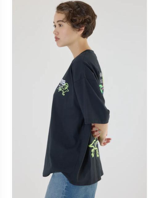 ロデオクラウンズ★ 【UNISEX】NEON GRAFFITI Tシャツ(L) < ブランド ロデオクラウンズ★ 【UNISEX】NEON GRAFFITI Tシャツ(L) < ブランドの