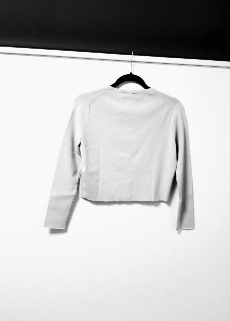 新品 Canal deux Luxe パールボタングレーニットカーディガンF < ブランド 新品 Canal deux Luxe パールボタングレーニットカーディガンF < ブランドの