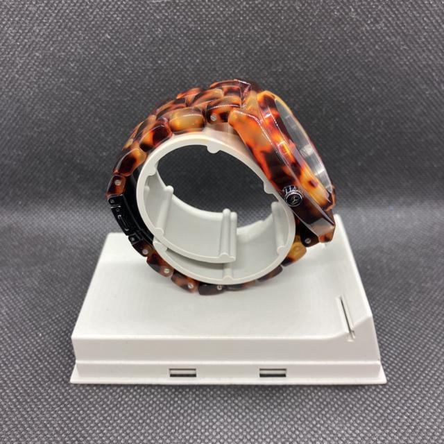  NIXON MORE IS MORE THE TIME TELLER  uh 