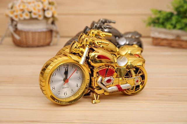 送料無料#新品#ゴールドレッド 目覚まし時計 バイク形 置き時計 おしゃれ ギフト 卓上時計 < インテリア/ライフ  送料無料#新品#ゴールドレッド 目覚まし時計 バイク形 置き時計 おしゃれ ギフト 卓上時計 < インテリア/ライフの