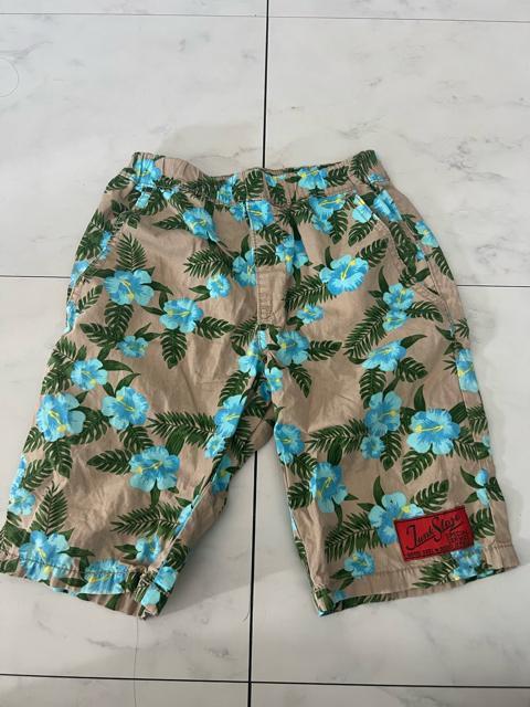 JUNKSTOREハイビスカス柄ハーフパンツ★120cm < ブランド JUNKSTOREハイビスカス柄ハーフパンツ★120cm < ブランドの