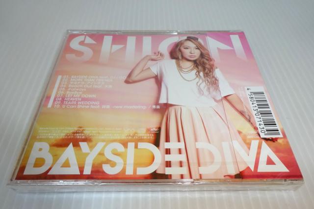 新品★詩音★BAYSIDE DIVA★DJ☆GO、大地、秀吉、AILI,tan-boo★2枚同270円 < タレントグッズ  新品★詩音★BAYSIDE DIVA★DJ☆GO、大地、秀吉、AILI,tan-boo★2枚同270円 < タレントグッズの