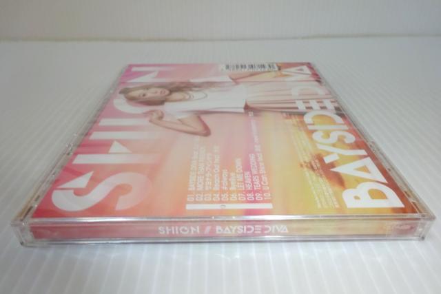 新品★詩音★BAYSIDE DIVA★DJ☆GO、大地、秀吉、AILI,tan-boo★2枚同270円 < タレントグッズ  新品★詩音★BAYSIDE DIVA★DJ☆GO、大地、秀吉、AILI,tan-boo★2枚同270円 < タレントグッズの