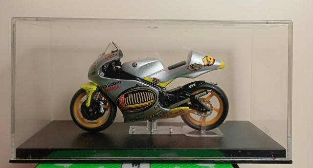 デアゴスティーニチャンピオンバイクシリーズ1/24ヤマハYZR250新品 < ホビー デアゴスティーニチャンピオンバイクシリーズ1/24ヤマハYZR250新品 < ホビーの