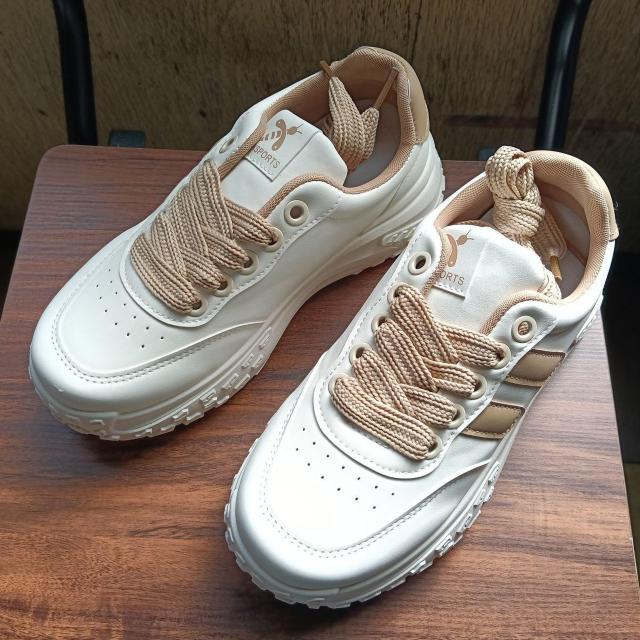 新品 23.5cm レディース スニーカー ホワイト シューズ 靴 厚底 < 女性ファッション 新品 23.5cm レディース スニーカー ホワイト シューズ 靴 厚底 < 女性ファッションの