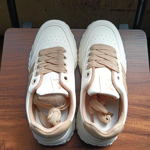 新品 23.5cm レディース スニーカー ホワイト シューズ 靴 厚底 < 女性ファッション 新品 23.5cm レディース スニーカー ホワイト シューズ 靴 厚底 < 女性ファッションの