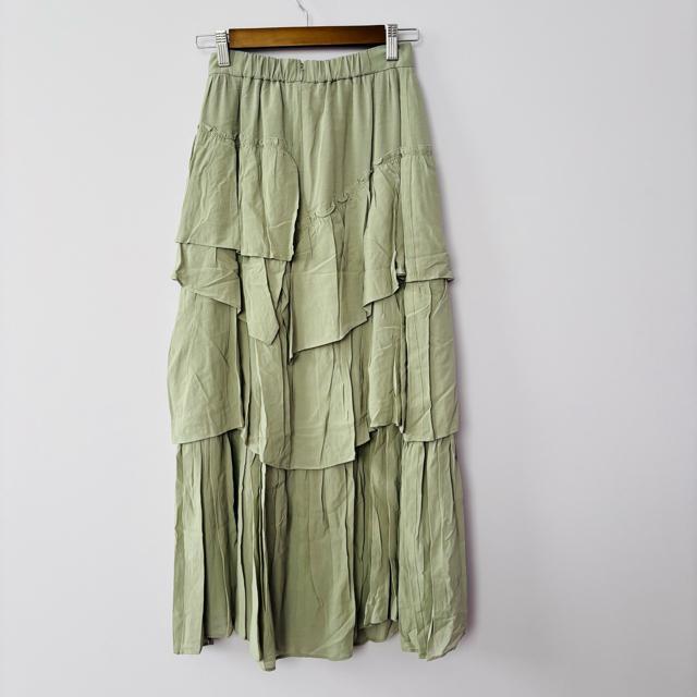 【新品未使用】スナイデル★ SNIDEL★ボリュームティアードスカート ライトグレー 0 ロングスカート マキシ丈 ウエストゴム < ブランド 【新品未使用】スナイデル★ SNIDEL★ボリュームティアードスカート ライトグレー 0 ロングスカート マキシ丈 ウエストゴム < ブランドの