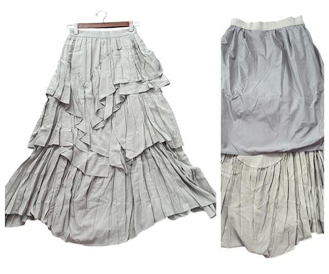 【新品未使用】スナイデル★ SNIDEL★ボリュームティアードスカート ライトグレー 0 ロングスカート マキシ丈 ウエストゴム < ブランド 【新品未使用】スナイデル★ SNIDEL★ボリュームティアードスカート ライトグレー 0 ロングスカート マキシ丈 ウエストゴム < ブランドの