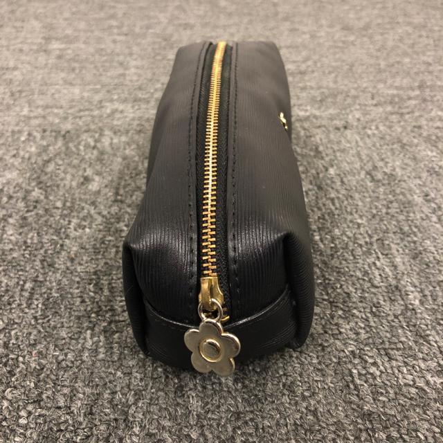  MARY QUANT }[Ng yP[X  uh 