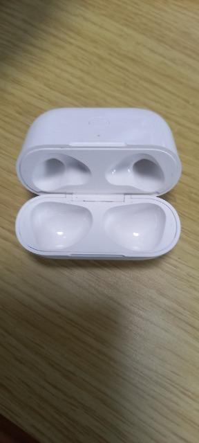 Airpods 第3世代用 イヤホン専用チャージャー 充電ケース(ケースのみ)純正品では御座いません。 < 家電/AV Airpods 第3世代用 イヤホン専用チャージャー 充電ケース(ケースのみ)純正品では御座いません。 < 家電/AVの