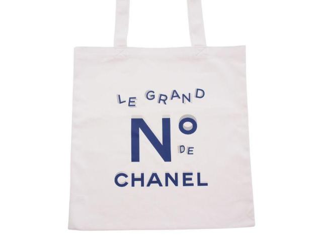 ル グラン ヌメロ ドゥ シャネル ノベルティ トートバッグ パリ 展覧会 LE GRAND No DE CHANEL【正規品】 < ブランド ル グラン ヌメロ ドゥ シャネル ノベルティ トートバッグ パリ 展覧会 LE GRAND No DE CHANEL【正規品】 < ブランドの