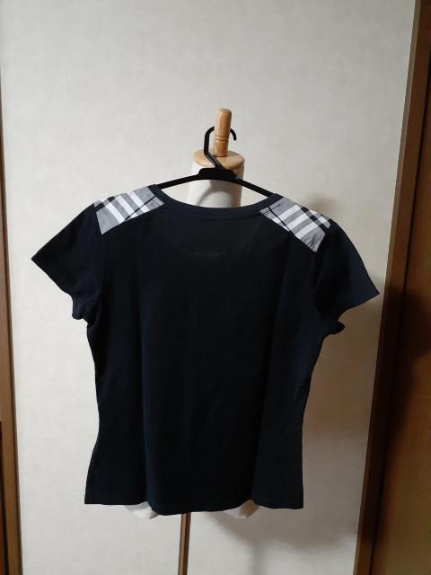 バーバリーブルーレーベル Tシャツ 黒 < ブランド  バーバリーブルーレーベル Tシャツ 黒 < ブランドの