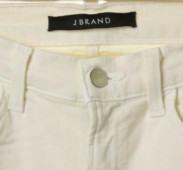 J BRAND☆ダメージ加工白スキニーパンツ25 < ブランド  J BRAND☆ダメージ加工白スキニーパンツ25 < ブランドの
