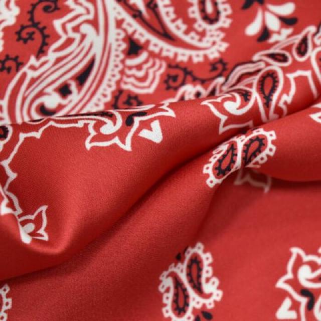 定価3,132円●バンダナ柄スカーフ●赤レッド【新品未使用】ottilie●ヘアアクセサリー ペット < 女性ファッション  定価3,132円●バンダナ柄スカーフ●赤レッド【新品未使用】ottilie●ヘアアクセサリー ペット < 女性ファッションの