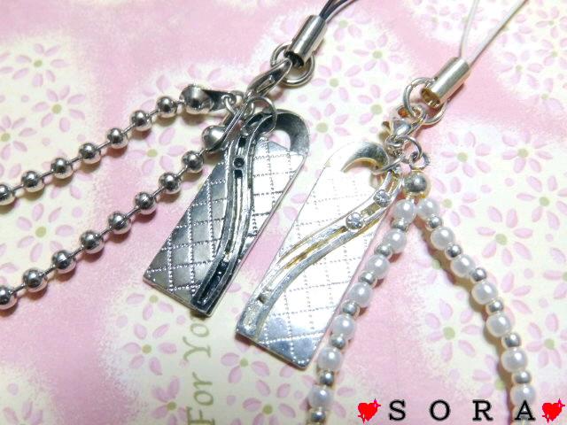 LOVE.二人の愛 パール《くっつくハートプレート》ペア携帯ストラップ < 家電/AV LOVE.二人の愛 パール《くっつくハートプレート》ペア携帯ストラップ < 家電/AVの