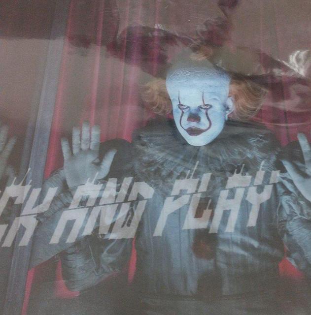 送料無料!IT2 イット2 ペニーワイズ B5下敷き A < アニメ/コミック/キャラクター 送料無料!IT2 イット2 ペニーワイズ B5下敷き A < アニメ/コミック/キャラクターの