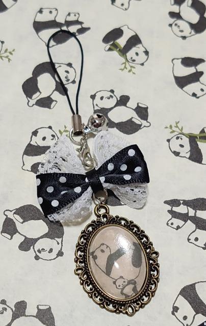 ハンドメイド♪カボションチャームストラップ★パンダ・ドットリボン★A【クリスマスオーナメントにも】 < ペット/手芸/園芸 ハンドメイド♪カボションチャームストラップ★パンダ・ドットリボン★A【クリスマスオーナメントにも】 < ペット/手芸/園芸の