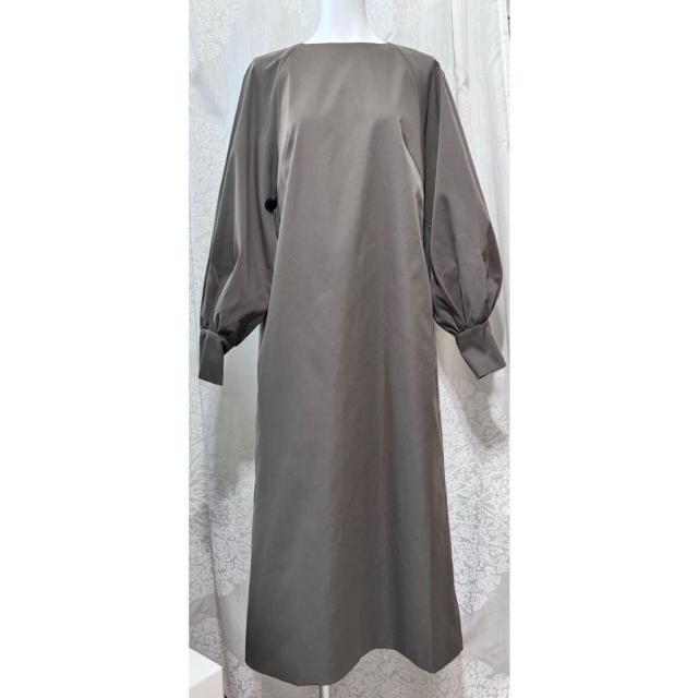 新品アドーアADORE長袖ロングワンピース茶#36 < 女性ファッション  新品アドーアADORE長袖ロングワンピース茶#36  < 女性ファッションの