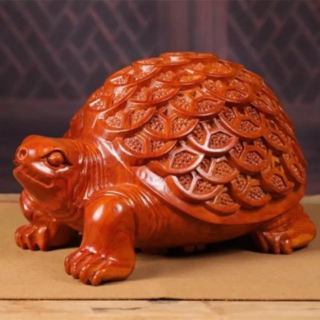 爆ヤス価格990円★黒檀ローズウッドの手彫り金運亀彫刻、木製亀の置物、装飾風水置物 < インテリア/ライフ 爆ヤス価格990円★黒檀ローズウッドの手彫り金運亀彫刻、木製亀の置物、装飾風水置物 < インテリア/ライフの