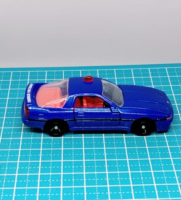 トミカ ギフト限定 トヨタ スープラ 覆面パトカー < ホビー トミカ ギフト限定 トヨタ スープラ 覆面パトカー < ホビーの