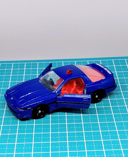 トミカ ギフト限定 トヨタ スープラ 覆面パトカー < ホビー トミカ ギフト限定 トヨタ スープラ 覆面パトカー < ホビーの