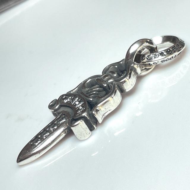 �y�y���_���g�z �_�K�[ �`���[�� ch �V���o�[ �X�g�[�� silver�X�Q�T ������� �� �j���A�N�Z�T���[/���v�� 