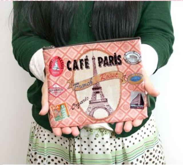 レトロパリPARISモチーフ ポーチ < 女性ファッション  レトロパリPARISモチーフ ポーチ < 女性ファッションの