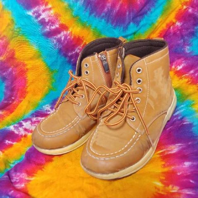 ステッチ加工†ワークブーツ□22cm□使用感×難有り□ < キッズ/ベビー  ステッチ加工†ワークブーツ□22cm□使用感×難有り□ < キッズ/ベビーの