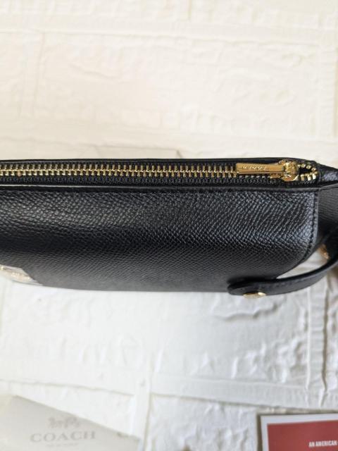 �R�[�`�@�X�}�z�V�����_�[�@�u���b�N