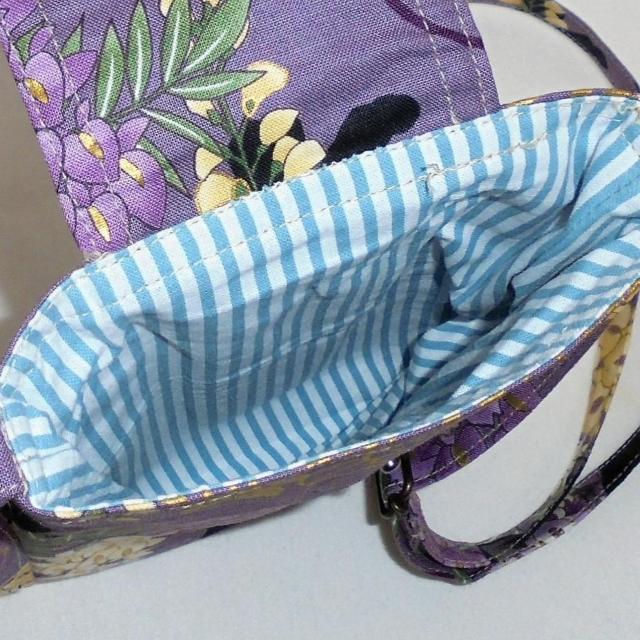 ◆百華繚蘭◆Japanese黒猫と藤の花×パープル紫地◆スマホポシェット ショルダー ポーチ < 女性ファッション ◆百華繚蘭◆Japanese黒猫と藤の花×パープル紫地◆スマホポシェット ショルダー ポーチ < 女性ファッションの