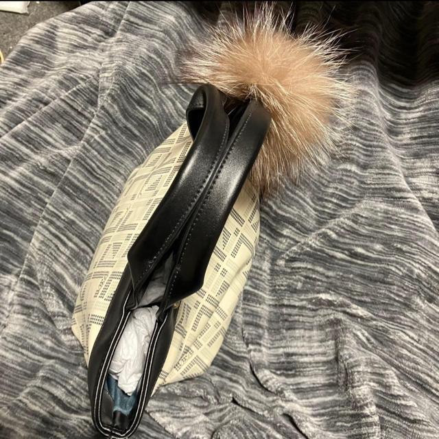 ydazzlinz _Y / t@[t nhobO  uh 