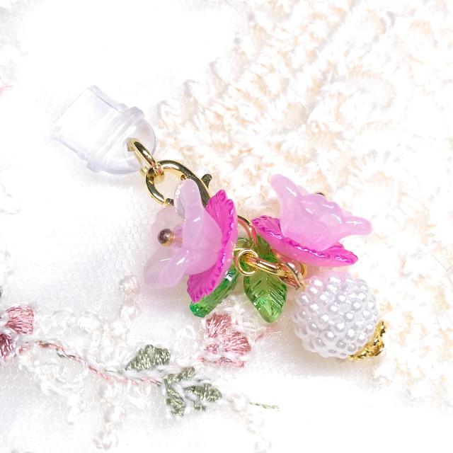 ハンドメイド☆コネクターキャップ☆type-C専用☆お花濃ピンク < 女性ファッション ハンドメイド☆コネクターキャップ☆type-C専用☆お花濃ピンク < 女性ファッションの