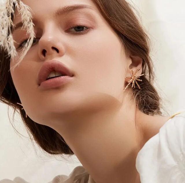 定価2,970円●minia【新品】花火スパークパーツピアス●ゴールド < 女性アクセサリー/時計  定価2,970円●minia【新品】花火スパークパーツピアス●ゴールド < 女性アクセサリー/時計の