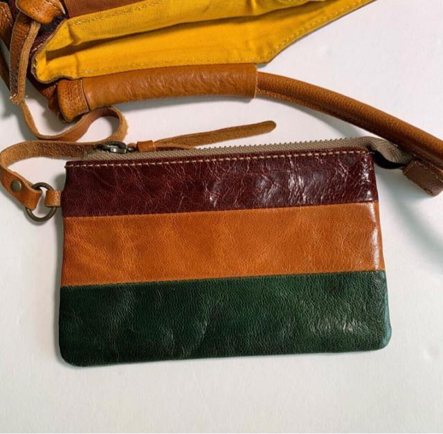 本革 レザー マルチカラー トートバッグ ツギハギ 肩掛け可能 ミニポーチ付き < 女性ファッション 本革 レザー マルチカラー トートバッグ ツギハギ 肩掛け可能 ミニポーチ付き < 女性ファッションの