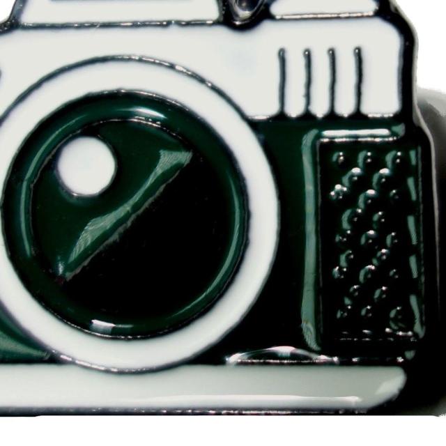 カメラ デジタルカメラ デジカメ コンデジ グリーン色 緑色 ピンバッジ バッジ ピンズ ピンブローチ ブローチ < 男性アクセサリー/時計  カメラ デジタルカメラ デジカメ コンデジ グリーン色 緑色 ピンバッジ バッジ ピンズ ピンブローチ ブローチ < 男性アクセサリー/時計の