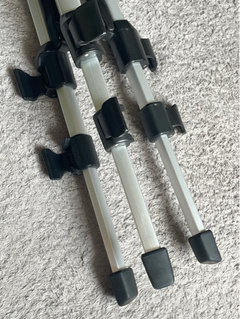 スリック SLIK カメラ 三脚 雲台 付き 3段階 レバー式 SDV-10 中古品 ビデオカメラ 撮鉄 運動会 キャンプ 登山 < 家電/AV  スリック SLIK カメラ 三脚 雲台 付き 3段階 レバー式 SDV-10 中古品 ビデオカメラ 撮鉄 運動会 キャンプ 登山 < 家電/AVの