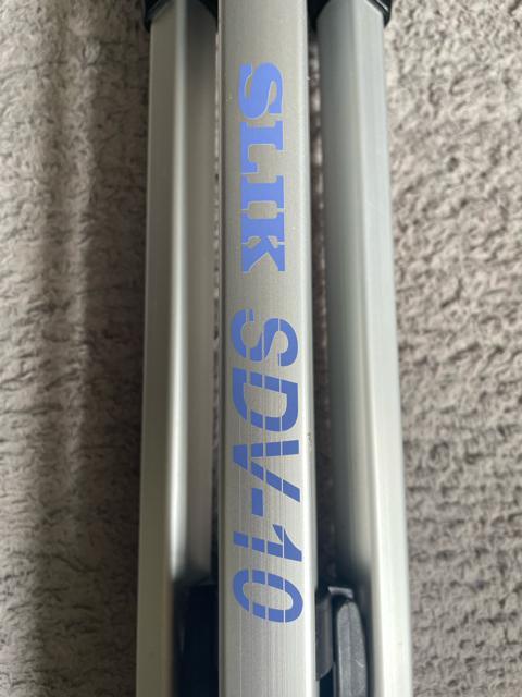 スリック SLIK カメラ 三脚 雲台 付き 3段階 レバー式 SDV-10 中古品 ビデオカメラ 撮鉄 運動会 キャンプ 登山 < 家電/AV  スリック SLIK カメラ 三脚 雲台 付き 3段階 レバー式 SDV-10 中古品 ビデオカメラ 撮鉄 運動会 キャンプ 登山 < 家電/AVの
