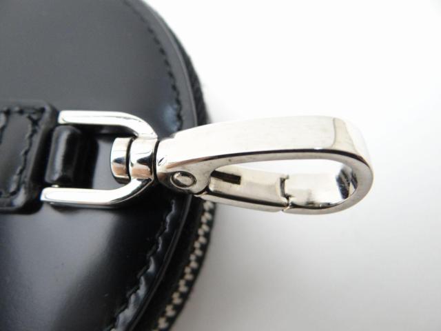 PRADA プラダ レザー ラウンドコインケース ブラック 三角プレート<USED>【送料無料】 < ブランド  PRADA プラダ レザー ラウンドコインケース ブラック 三角プレート<USED>【送料無料】 < ブランドの