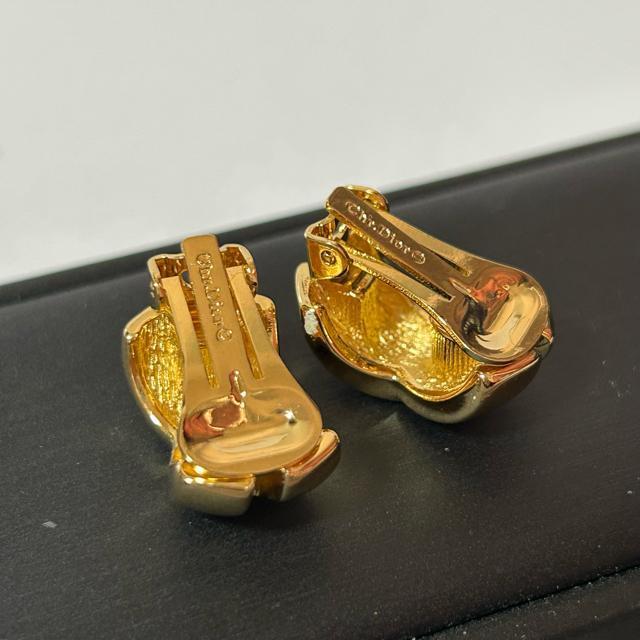 美品 ChristianDior ディオール ヴィンテージ クリップ式 イヤリング 耳飾り ゴールド レディース < ブランド 美品 ChristianDior ディオール ヴィンテージ クリップ式 イヤリング 耳飾り ゴールド レディース < ブランドの