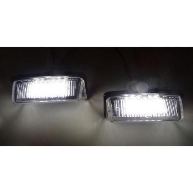 トヨタ  専用設計LEDナンバー灯 ライセンスランプ クラウン マジェスタ 180 < 自動車/バイク トヨタ  専用設計LEDナンバー灯 ライセンスランプ クラウン マジェスタ 180 < 自動車/バイク