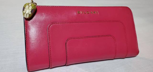正規 ブルガリ セルペンティ スネーク装飾 L字型ラウンドジップ長財布 赤系ピンクレザー パイソンチャーム 蛇装飾 < ブランド 正規 ブルガリ セルペンティ スネーク装飾 L字型ラウンドジップ長財布 赤系ピンクレザー パイソンチャーム 蛇装飾 < ブランドの
