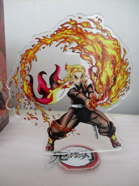 鬼滅の刃 煉獄杏寿郎プライズフィギュアと猗窩座プライズフィギュアとレアなアクリルスタンドとレアなキャラクターボールペン等計5点 < アニメ/コミック/キャラクター  鬼滅の刃 煉獄杏寿郎プライズフィギュアと猗窩座プライズフィギュアとレアなアクリルスタンドとレアなキャラクターボールペン等計5点 < アニメ/コミック/キャラクターの