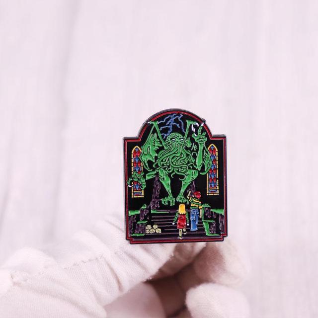 新品 クトゥルフ H.P.ラヴクラフト ピンブローチ ピンバッジ  < 男性アクセサリー/時計  新品 クトゥルフ H.P.ラヴクラフト ピンブローチ ピンバッジ  < 男性アクセサリー/時計の