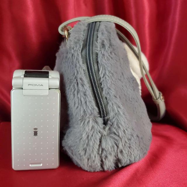 込み★ハッシュアッシュ★スマイルファーショルダーバッグ★グレー★ < 女性ファッション  込み★ハッシュアッシュ★スマイルファーショルダーバッグ★グレー★ < 女性ファッションの