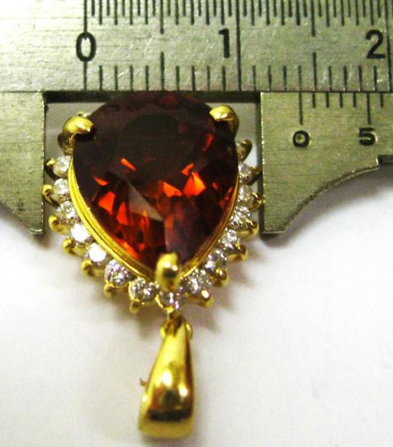 極美品K18 18金ペンダント 上質 シトリン ペアーシェブ ダイヤ0.44ct < 女性アクセサリー/時計  極美品K18 18金ペンダント 上質 シトリン ペアーシェブ ダイヤ0.44ct < 女性アクセサリー/時計の