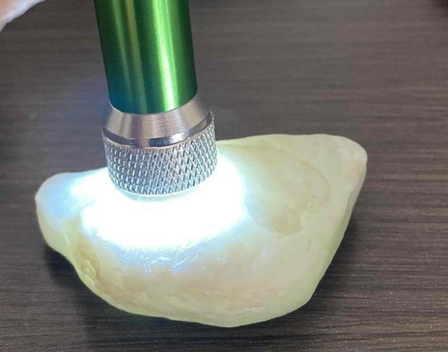 770円スタート!「ジュエリー作家」の素材に「ホワイトシトリントパーズ」原石 < 女性ファッション  770円スタート!「ジュエリー作家」の素材に「ホワイトシトリントパーズ」原石 < 女性ファッションの