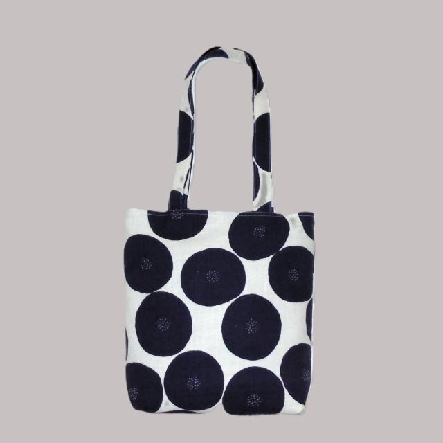 ◆くったりタイプ◆スクエアベーシックトートバッグ◆MUDDY WORKS by tomotake あんぱん◆生成り地×紺あんパン < 女性ファッション ◆くったりタイプ◆スクエアベーシックトートバッグ◆MUDDY WORKS by tomotake あんぱん◆生成り地×紺あんパン < 女性ファッションの