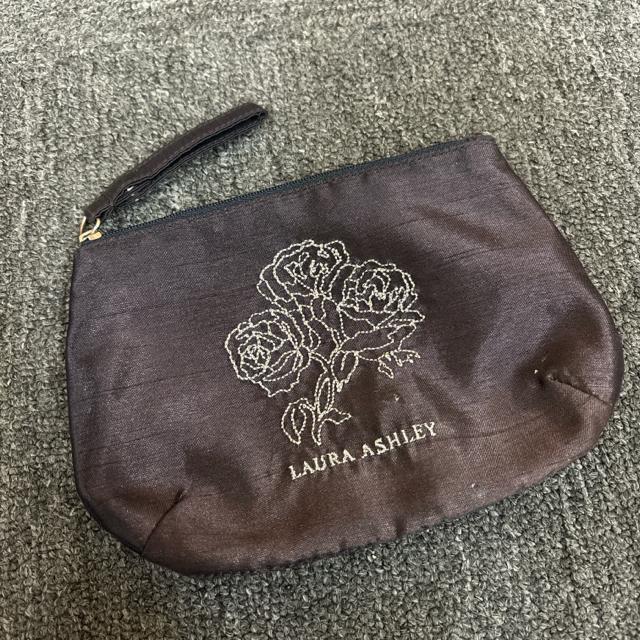 ���� LAURA ASHLEY ���[���A�V�����C �|�[�`  �� �u�����h�� 