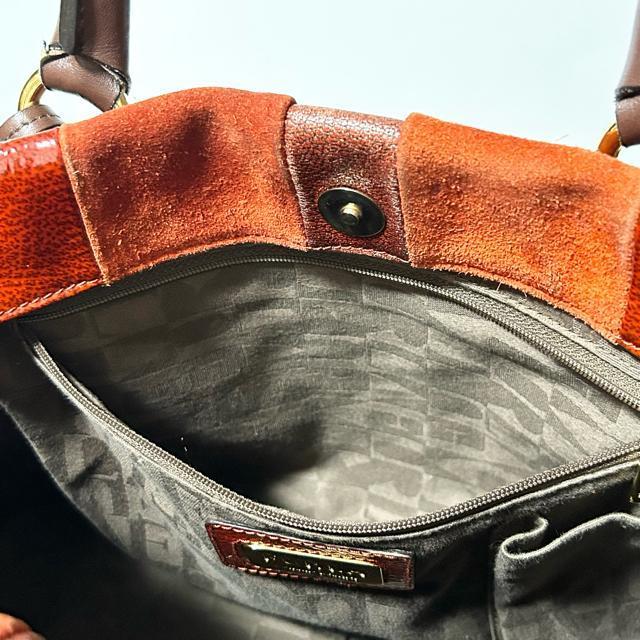 FURLA フルラ ハンドバッグ レッド エナメル スエード レザー レディース 普段使い < ブランド FURLA フルラ ハンドバッグ レッド エナメル スエード レザー レディース 普段使い < ブランドの