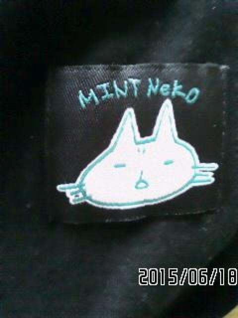 mintNeko�E�x�[�X�{�[�����j�t�H�[�����J�b�g�\�[ �� �u�����h�� 